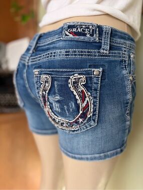 Grace Blue Denim Shorts Embroidered Horseshoe Women’s 8 Country Cowgirl Festival